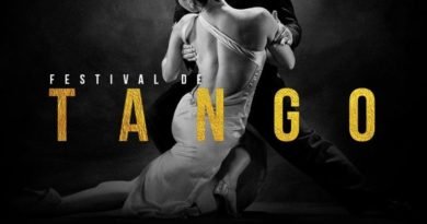 Uma noite de sábado com show de tangos, vinhos argentinos e cordeiro em Curitiba Uma noite de sábado com show de tangos, vinhos argentinos e cordeiro em Curitiba